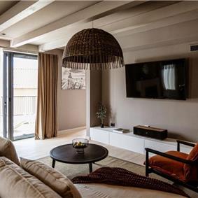 3 Bedroom Villa with Infinity Pool and Sea Views in Slano, Dubrovnik, Sleeps 6